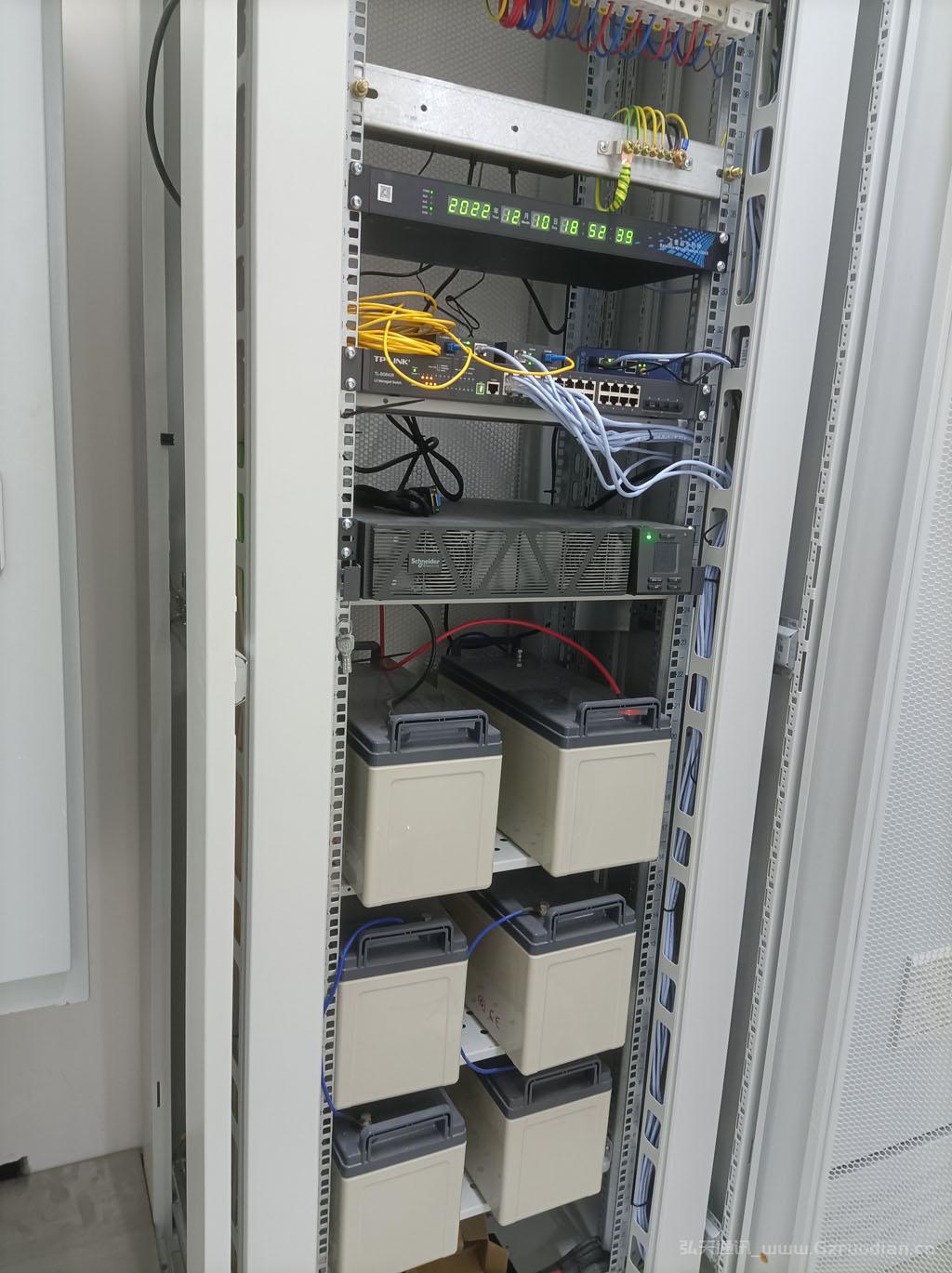 广州南沙区上坭村水闸,监控系统光纤熔接