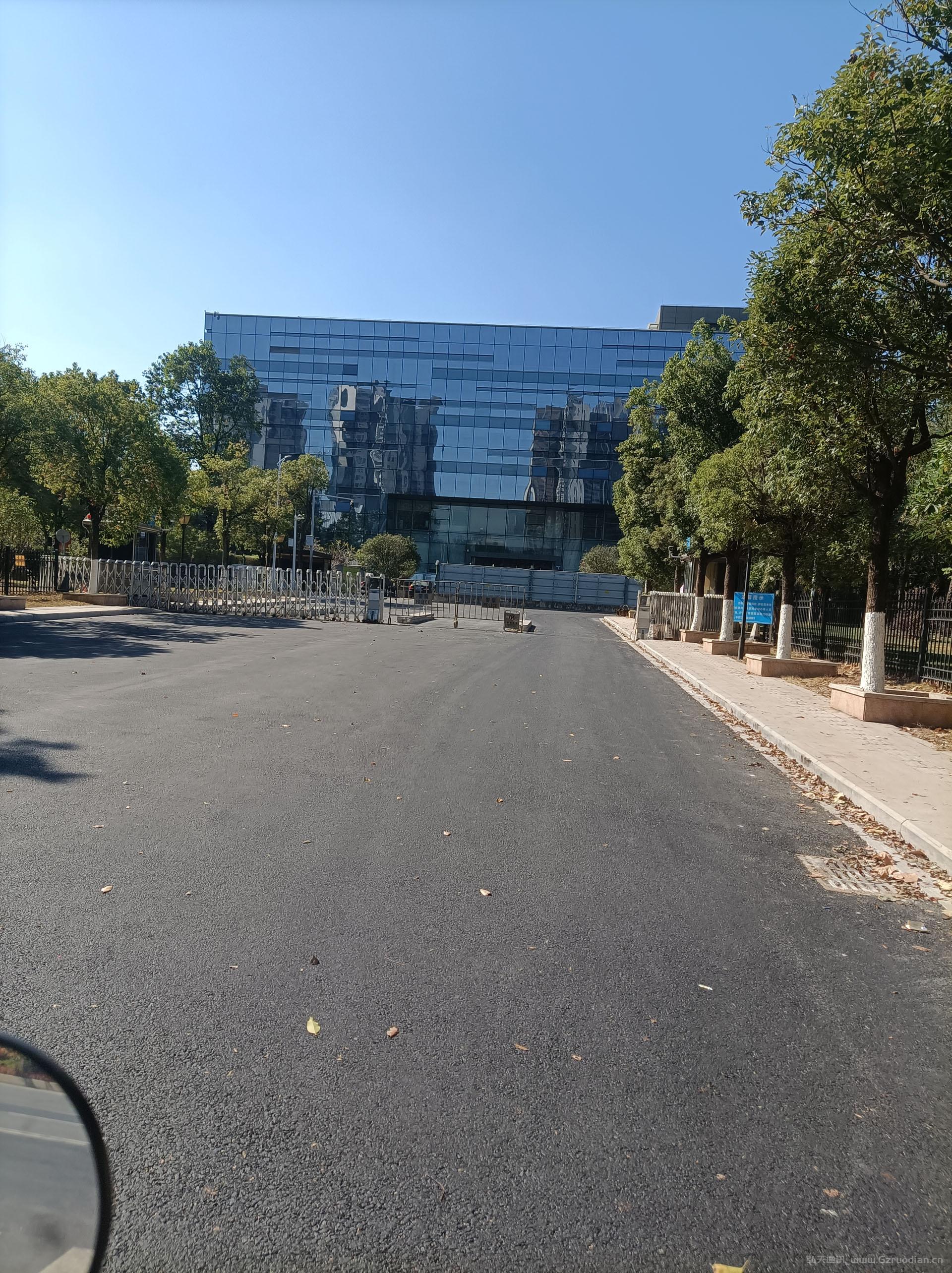 广州市南沙人民政府,停车道闸网络传输光纤熔接