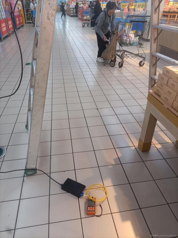 广州市海珠区沃尔玛超市,强电监控网络传输,光纤熔接